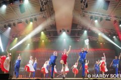 Penguin-Tappers-Show-Formation-Swing-the-Hospital